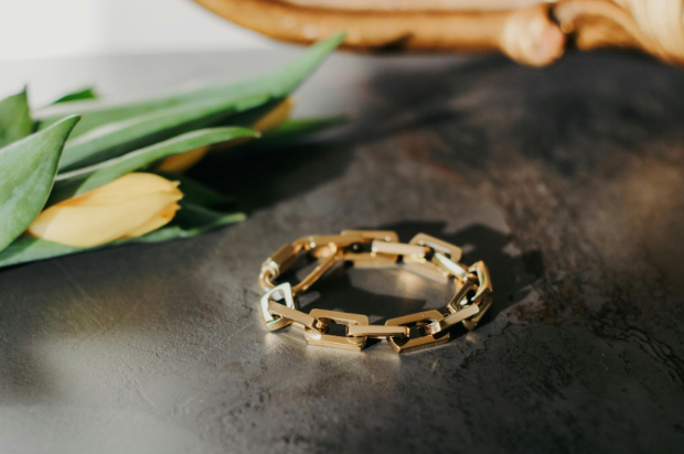 Is Estate Jewelry Worth Buying?